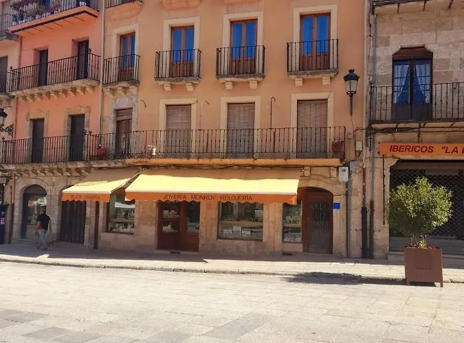 Vut - El Balcon De La Plaza - A